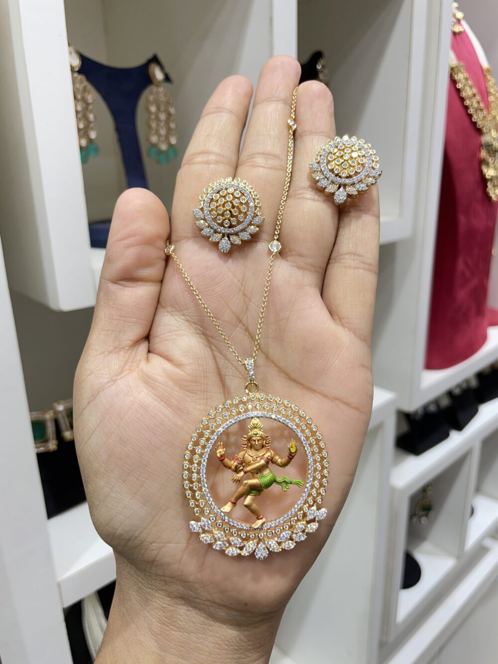 Temple Chain Pendant Set #49685